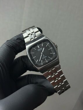 Vintage 1980 Seiko Silverwave Cushion Shape Men’s Watch - Very Good Condition